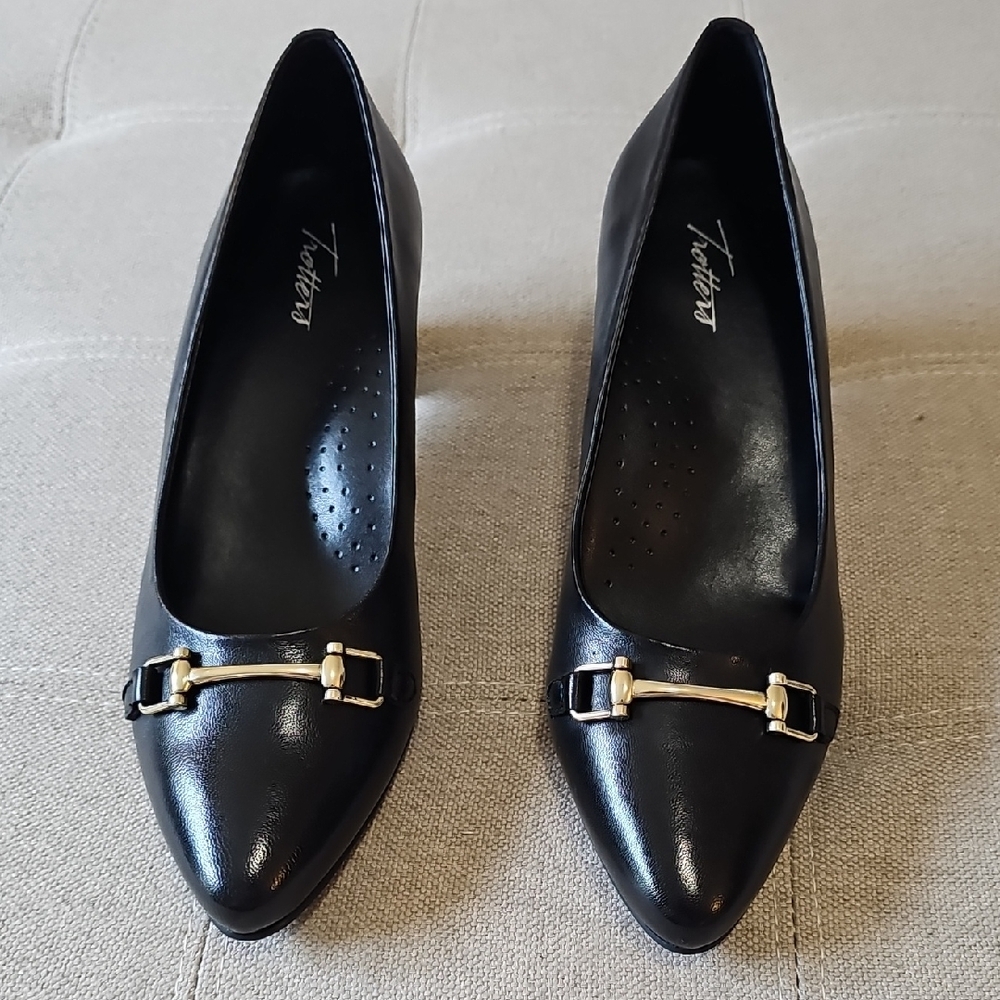 Trotters Black Leather Heels with Gold Accent